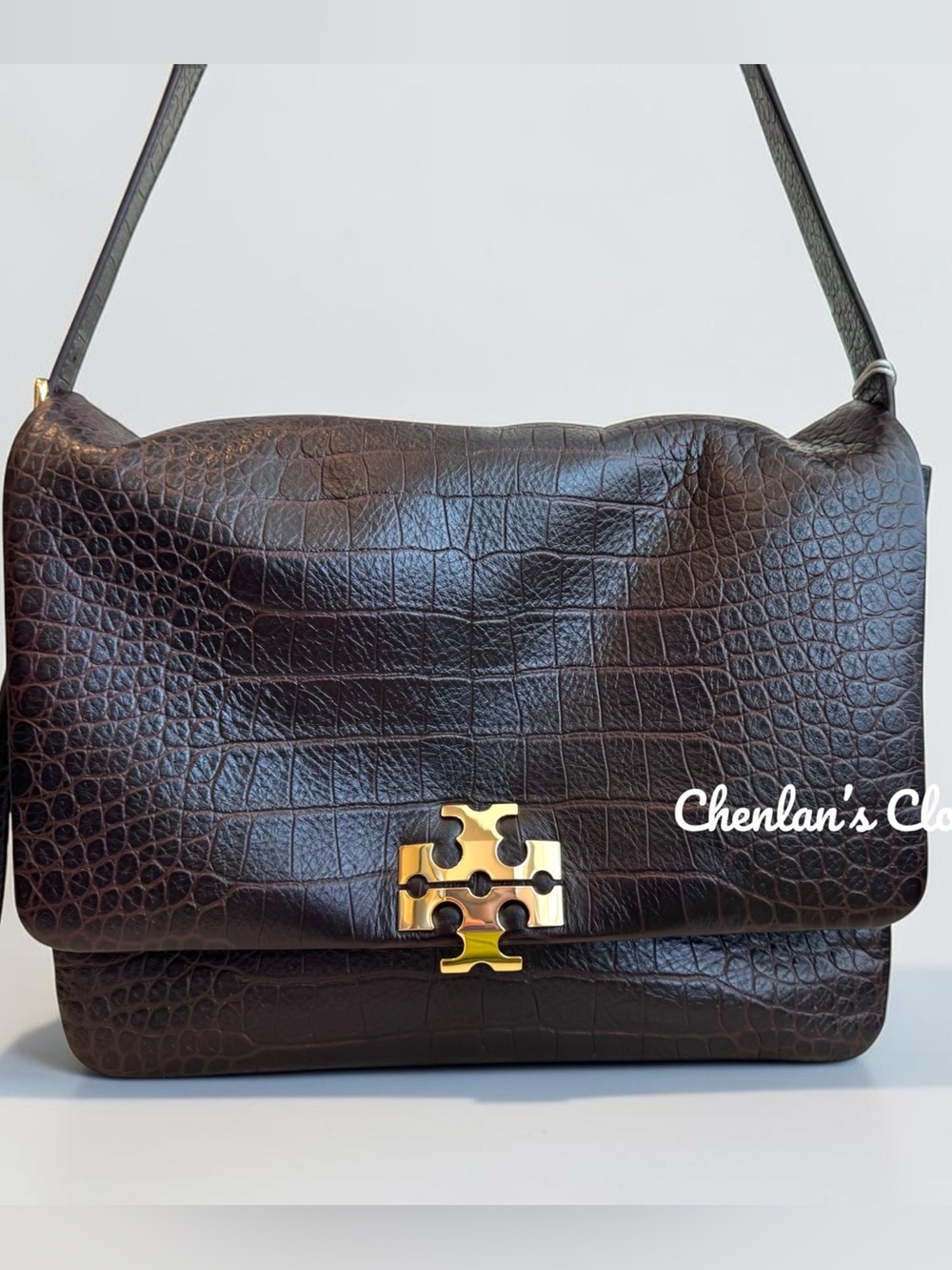 NWT Tory Burch LARGE CHARLIE RUNWAY CROC-EMBOSSED SHOULDER BAG - Picture 2 of 16
